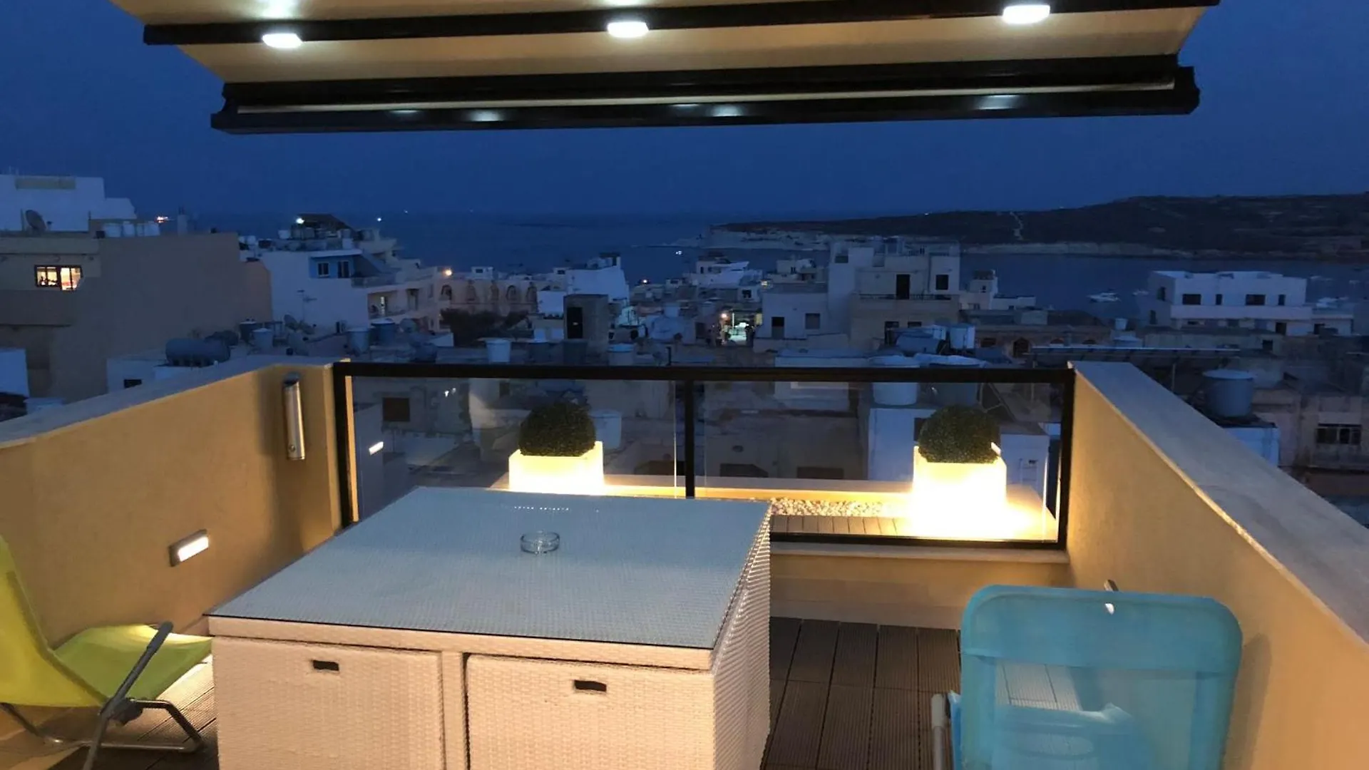 Sea View 2 Bedroom Penthouse Close To Beach Hpi6767 Marsaskala