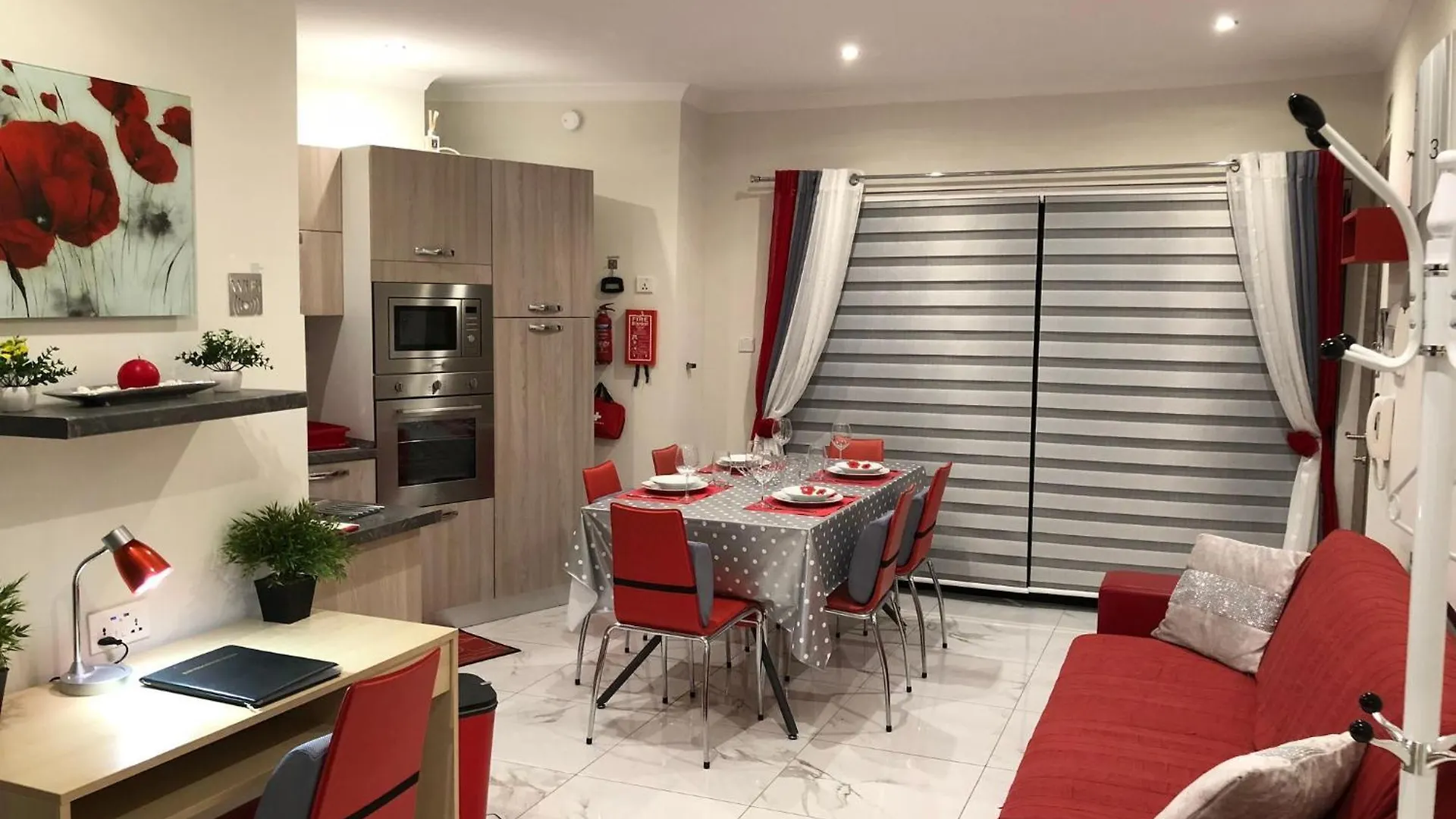 Sea View 2 Bedroom Penthouse Close To Beach Hpi6767 Marsaskala 0*,  Malta